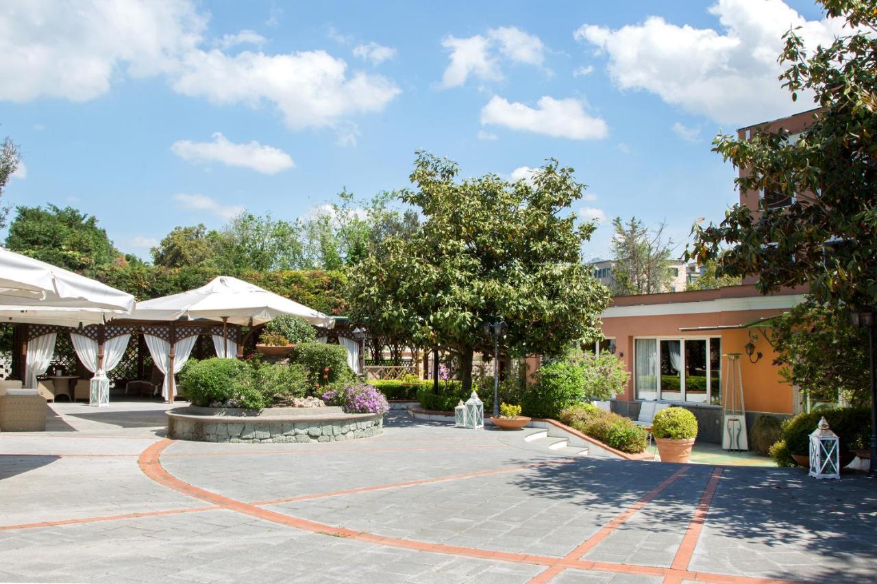 Montespina Park Hotel نابولي المظهر الخارجي الصورة