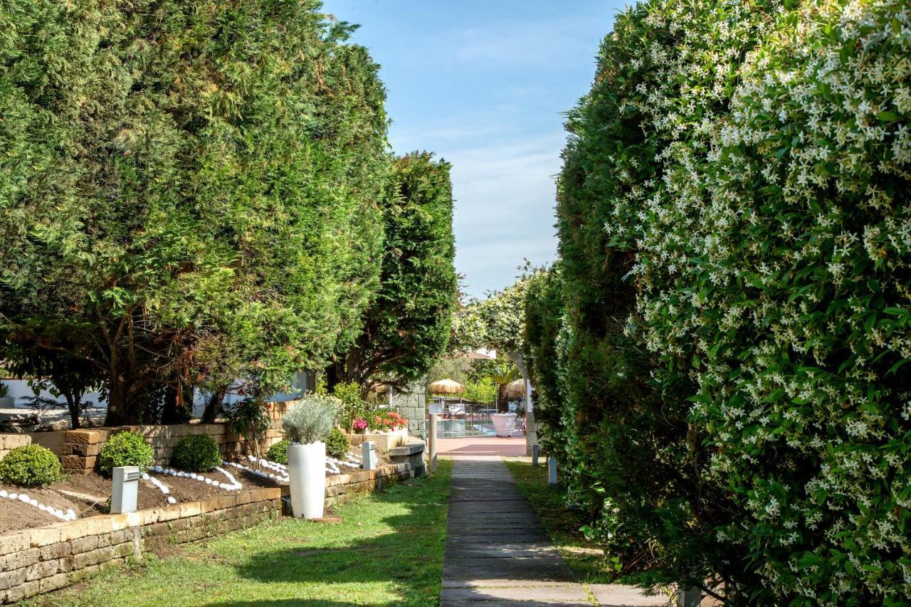 Montespina Park Hotel نابولي المظهر الخارجي الصورة