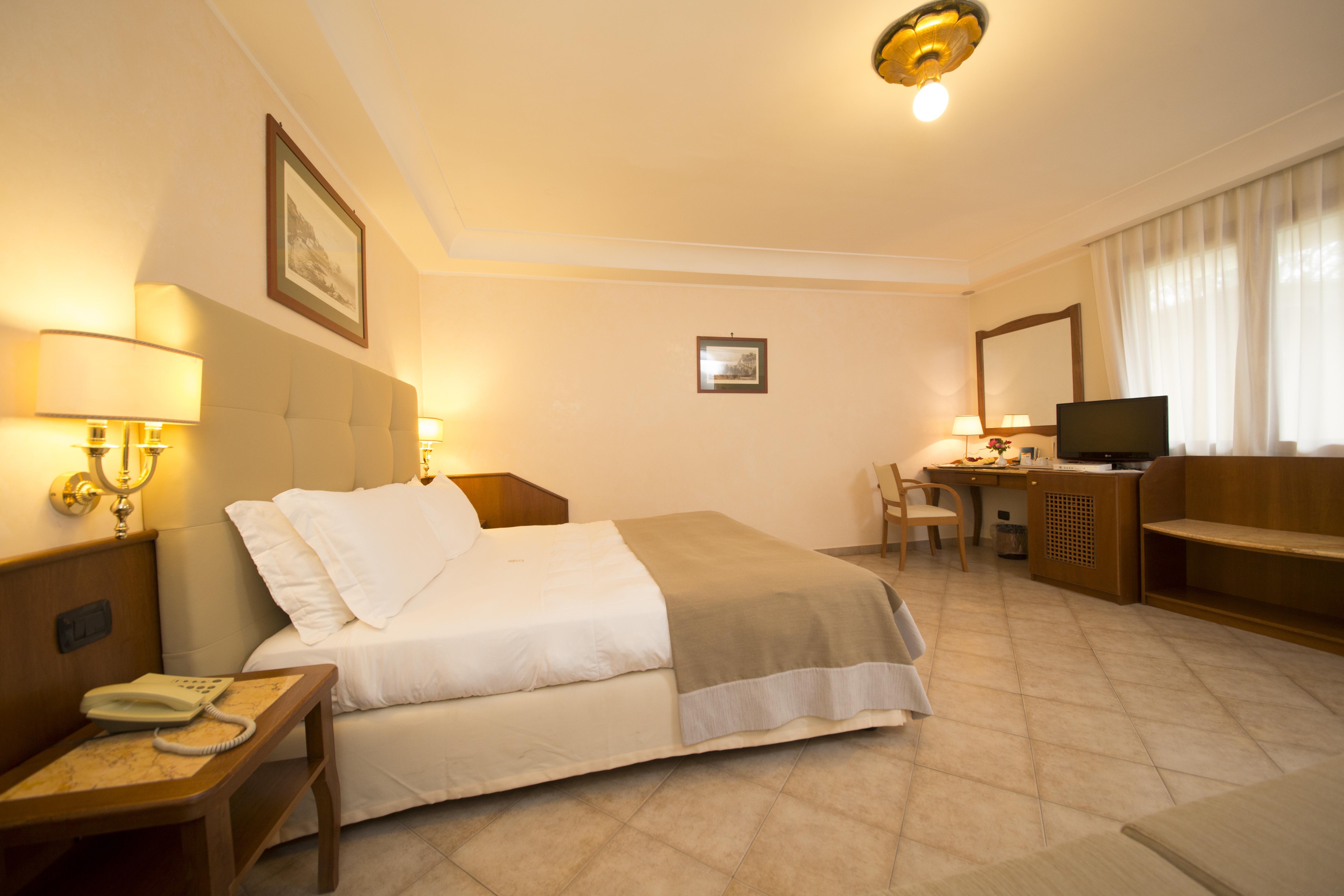 Montespina Park Hotel نابولي المظهر الخارجي الصورة